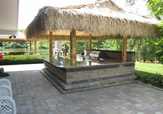 Henriksen-outdoor-kitchen